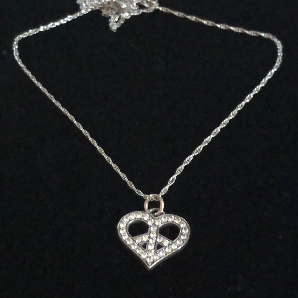 ND - Sterling & Diamonds Heart Necklace